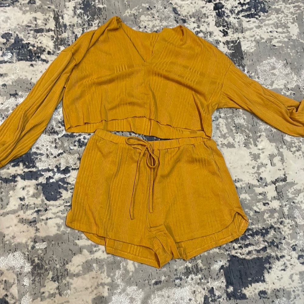 Shein lounge set 1x yellow